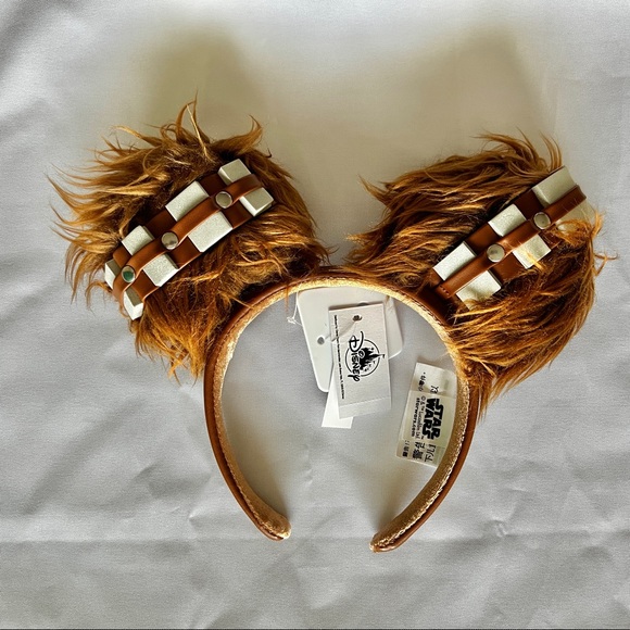 Disney World Parks Star Wars Chewbacca Ears Galaxy’s Edge Chewy Headband NWT - Picture 1 of 2